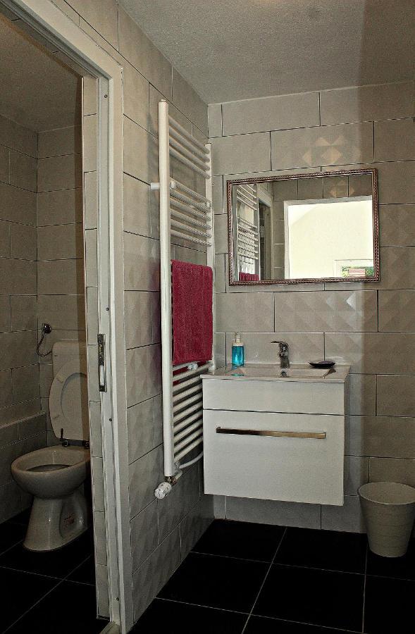 Bed and Breakfast Yosefsfeld à Kutjevo Extérieur photo
