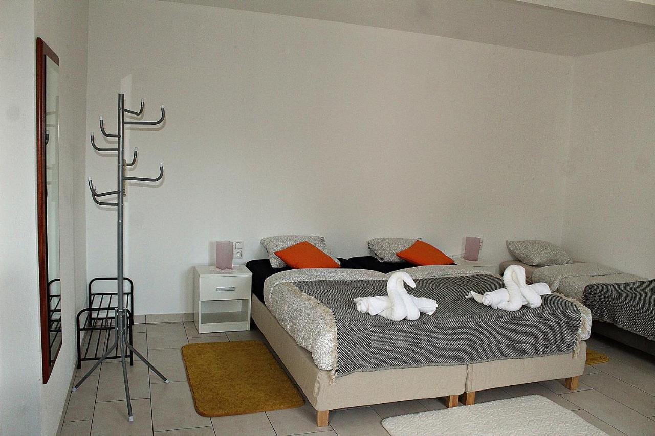 Bed and Breakfast Yosefsfeld à Kutjevo Chambre photo